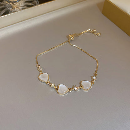 Pearlora™Golden Heart Pearl Bracelet | A Timeless Symbol of Love