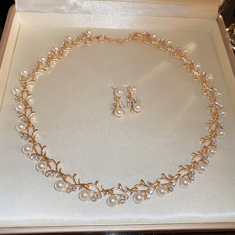 Pearlora™Timeless Necklace Collection | Elegant Jewelry for Every Occasion