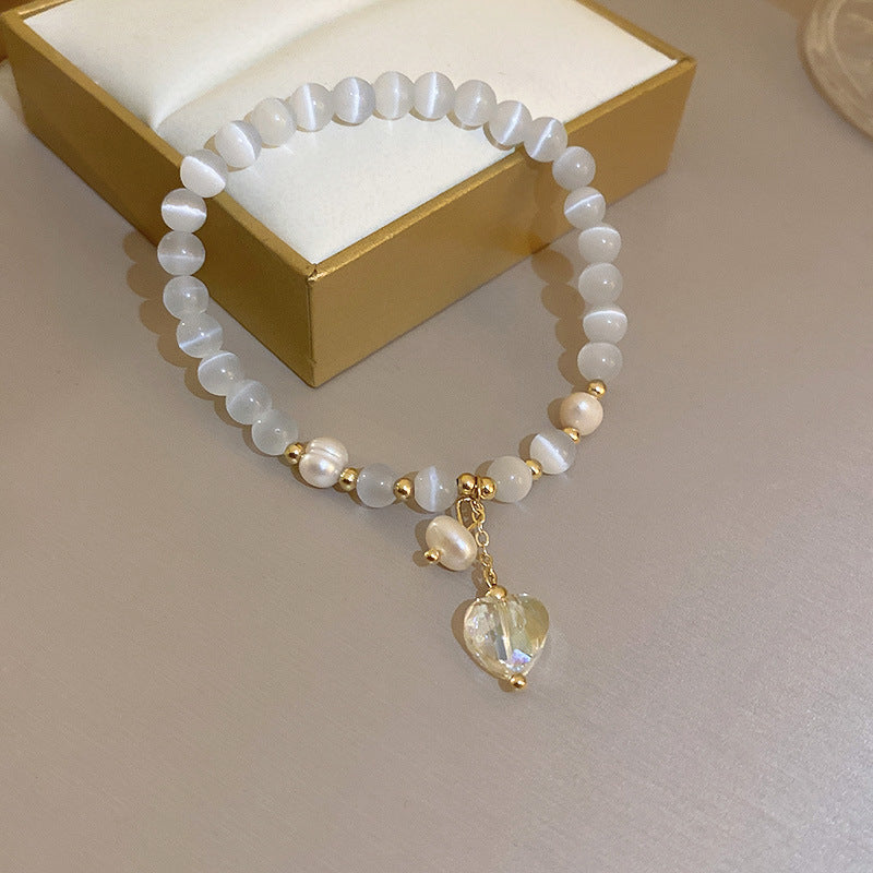 Pearlora™Golden Heart Pearl Bracelet | A Timeless Symbol of Love
