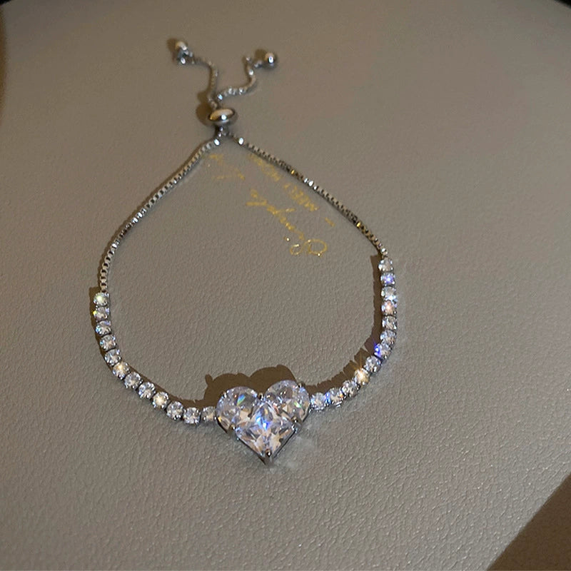 Pearlora™Golden Heart Pearl Bracelet | A Timeless Symbol of Love